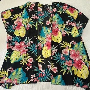 ❗️Last Chance❗️ MAJORA Floral Black Kimono Top